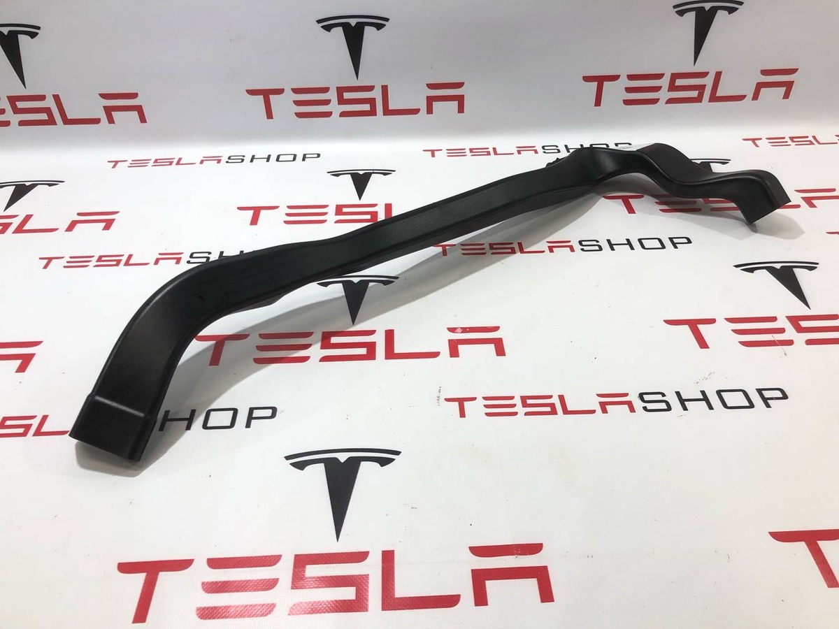 Воздуховод к Tesla Model X 2019