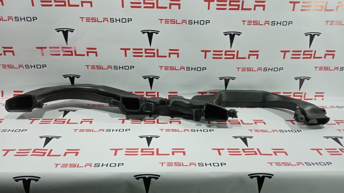 Воздуховод к Tesla Model S 2015
