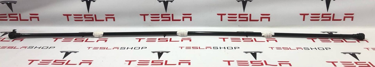 Трубка охлаждающей жидкости металлическая к Tesla Model S 2021