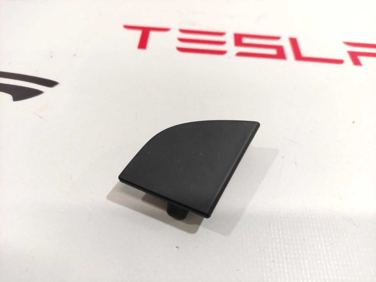 Заглушка к Tesla Model S 2021