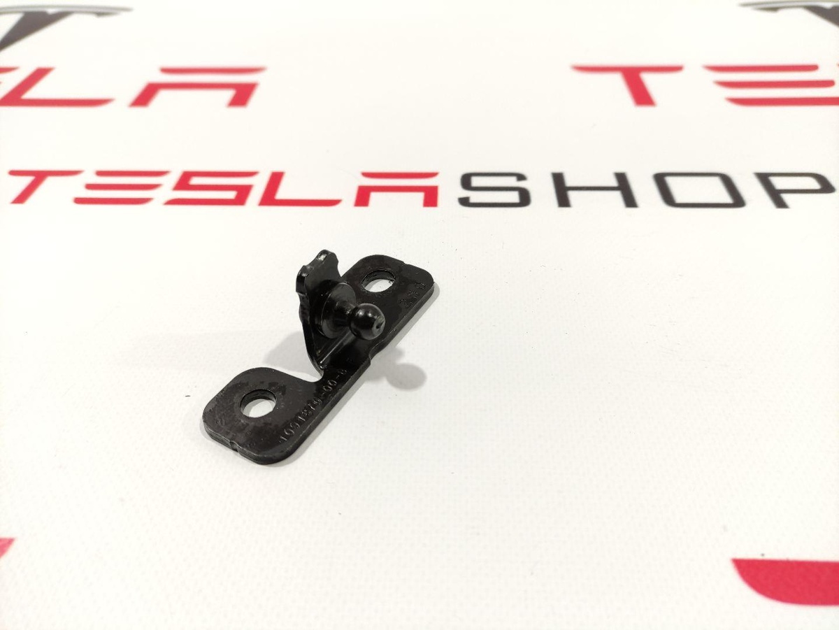 Механизм (прочие) к Tesla Model 3 2020