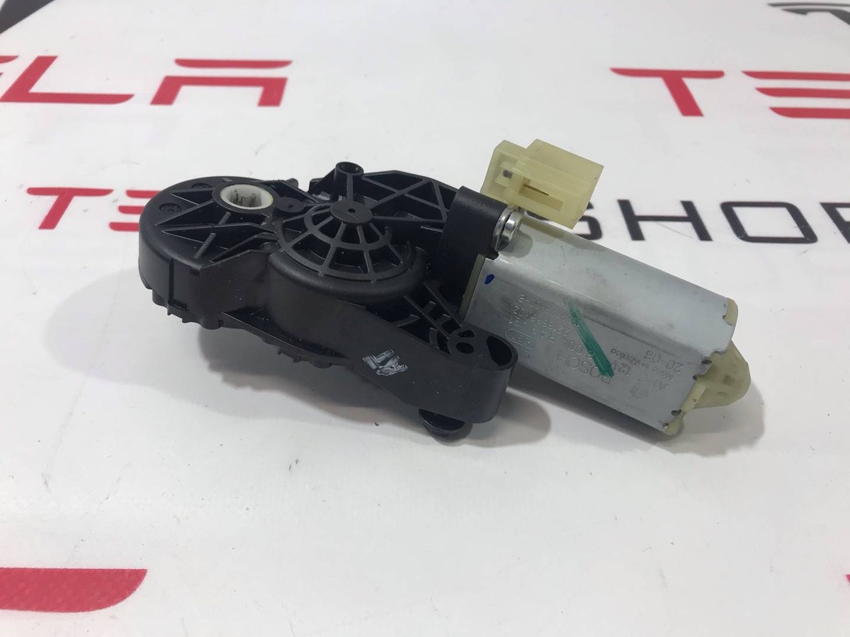 Сиденье переднее к Tesla Model Y 2020