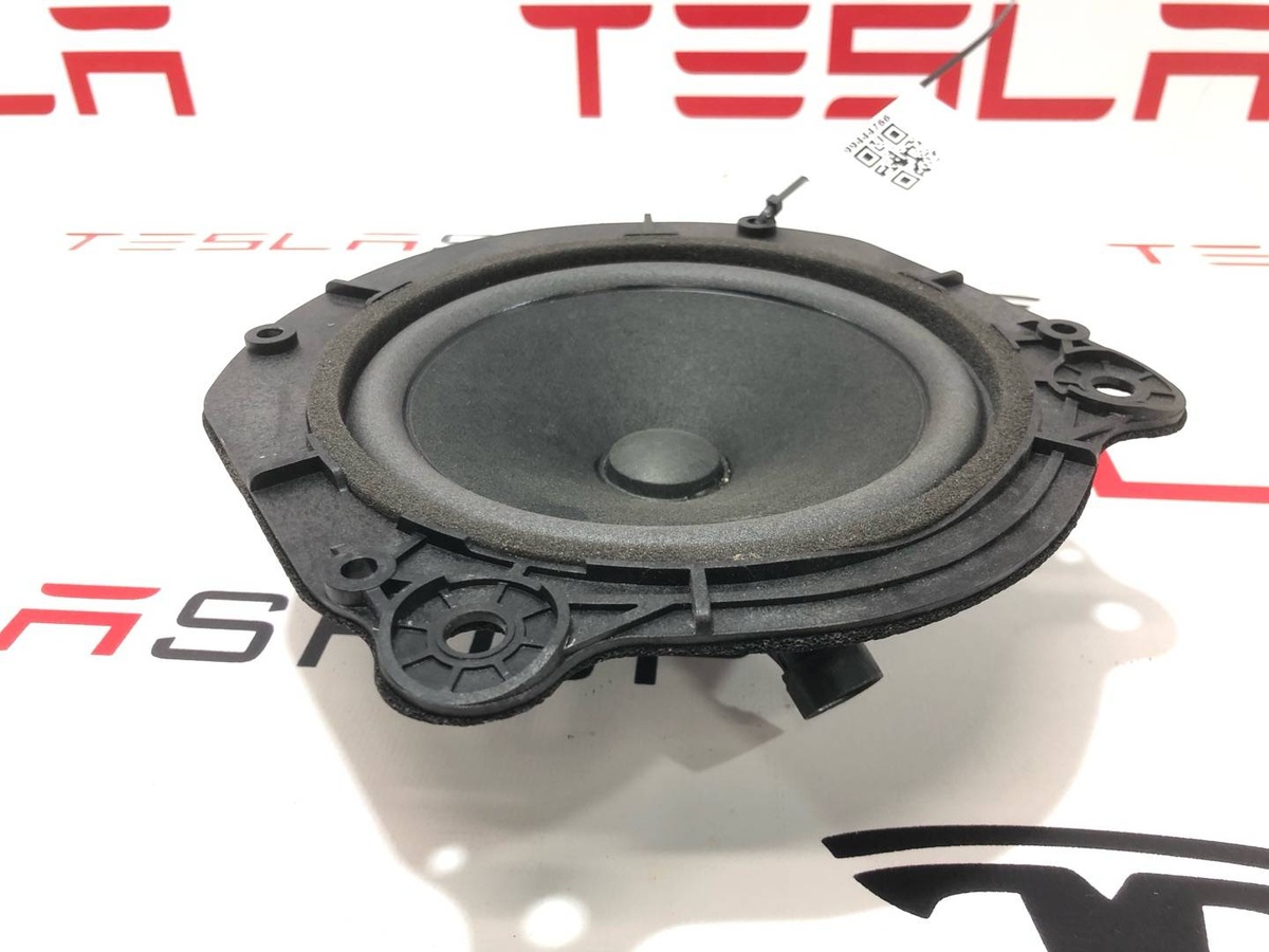 Динамик к Tesla Model X 2018