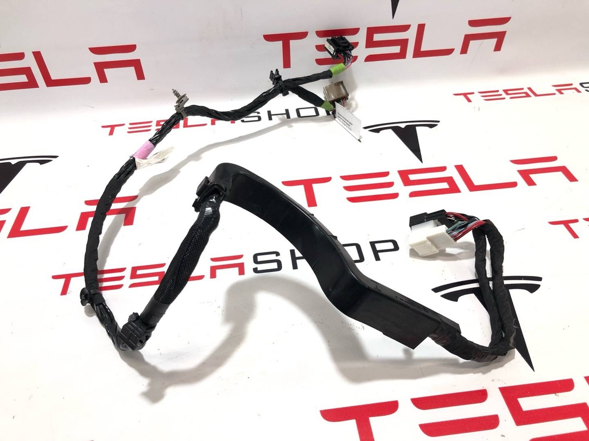 Проводка двери к Tesla Model X 2018