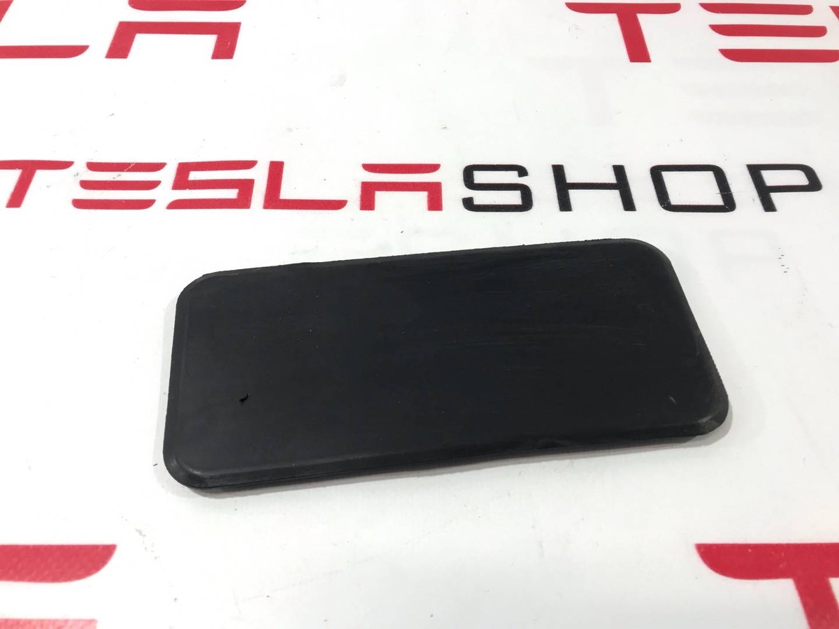 Заглушка к Tesla Model 3 2020