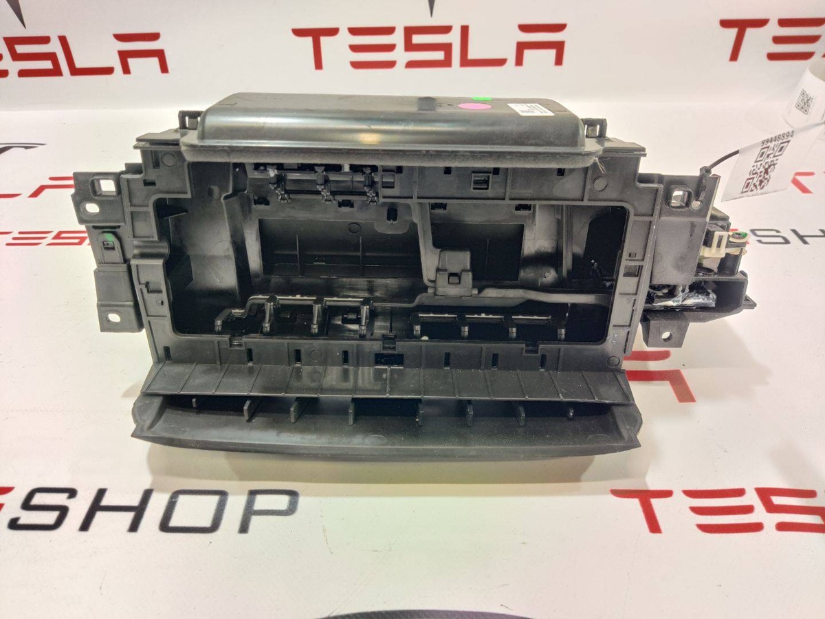 Воздуховод к Tesla Model S 2021