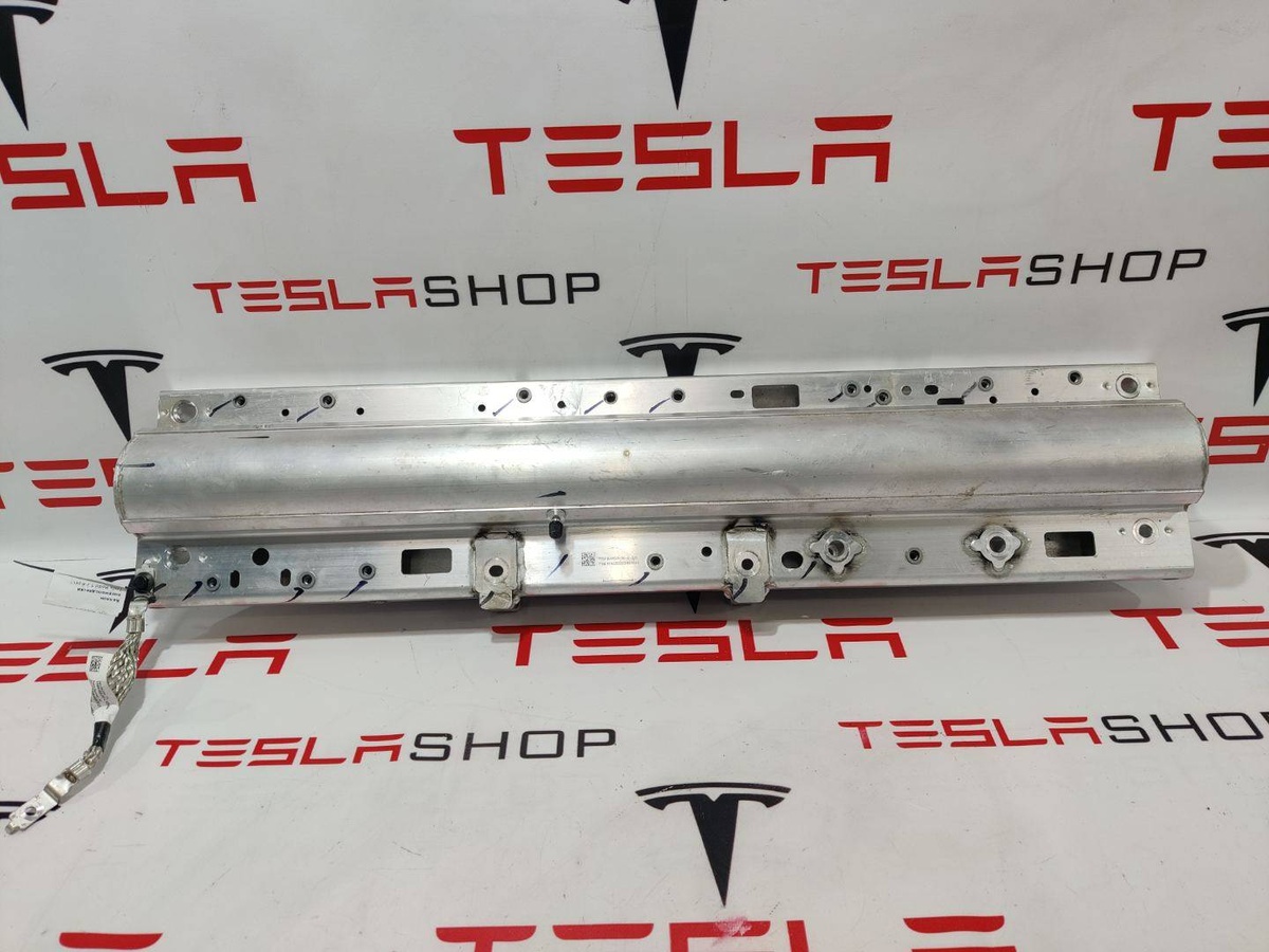 Ресивер пневмоподвески к Tesla Model S 2022