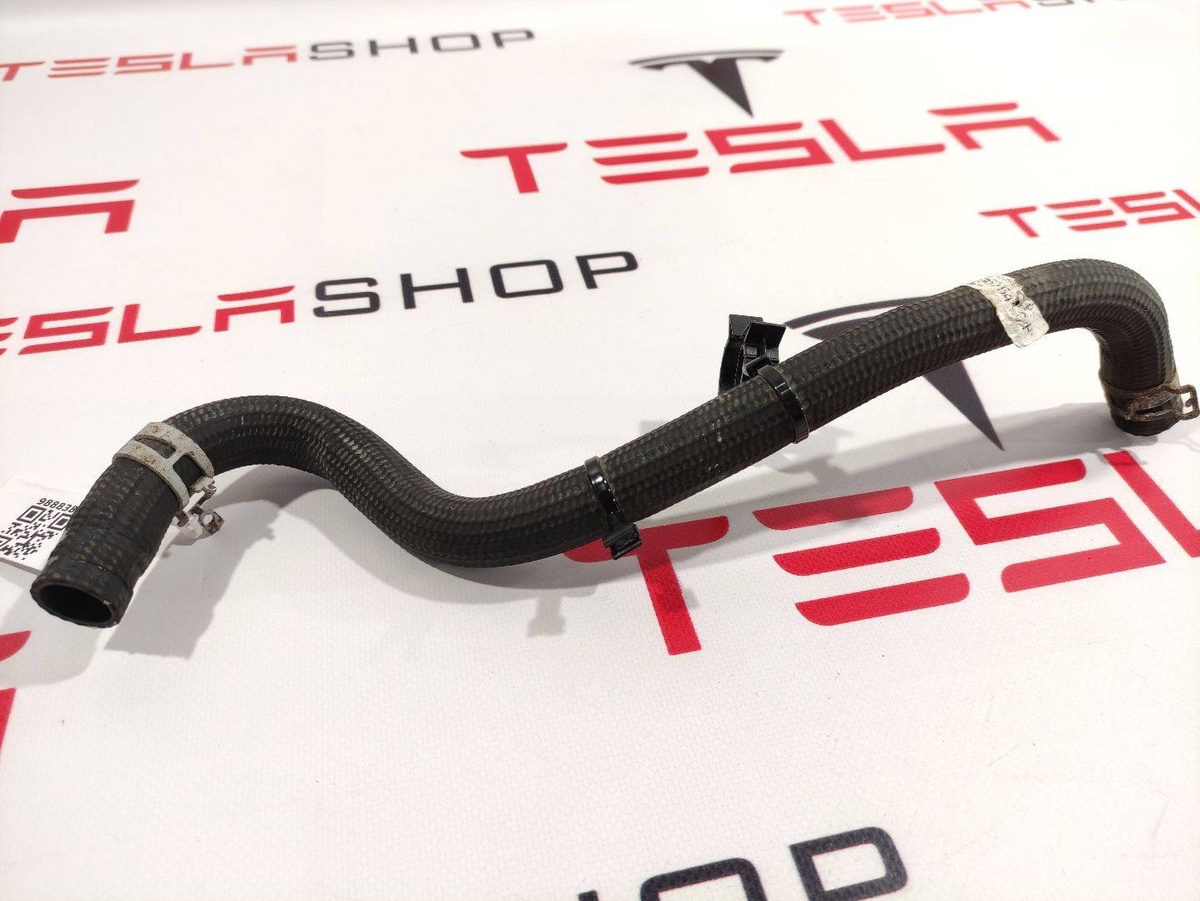 Патрубок к Tesla Model X 2017