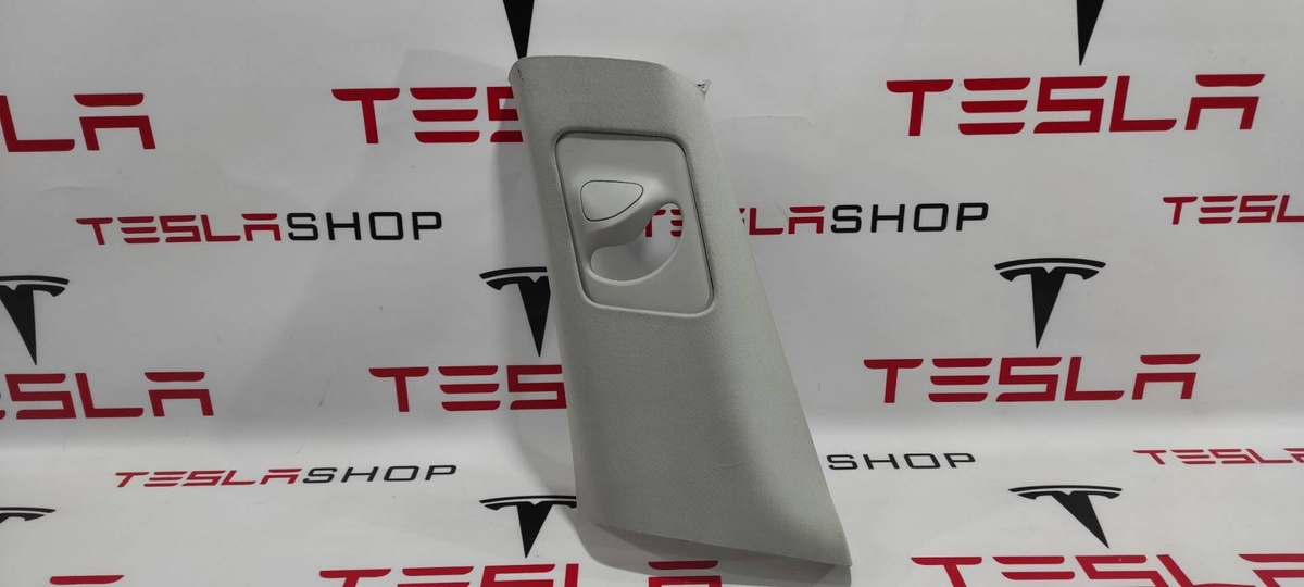 Обшивка стойки к Tesla Model 3 2021