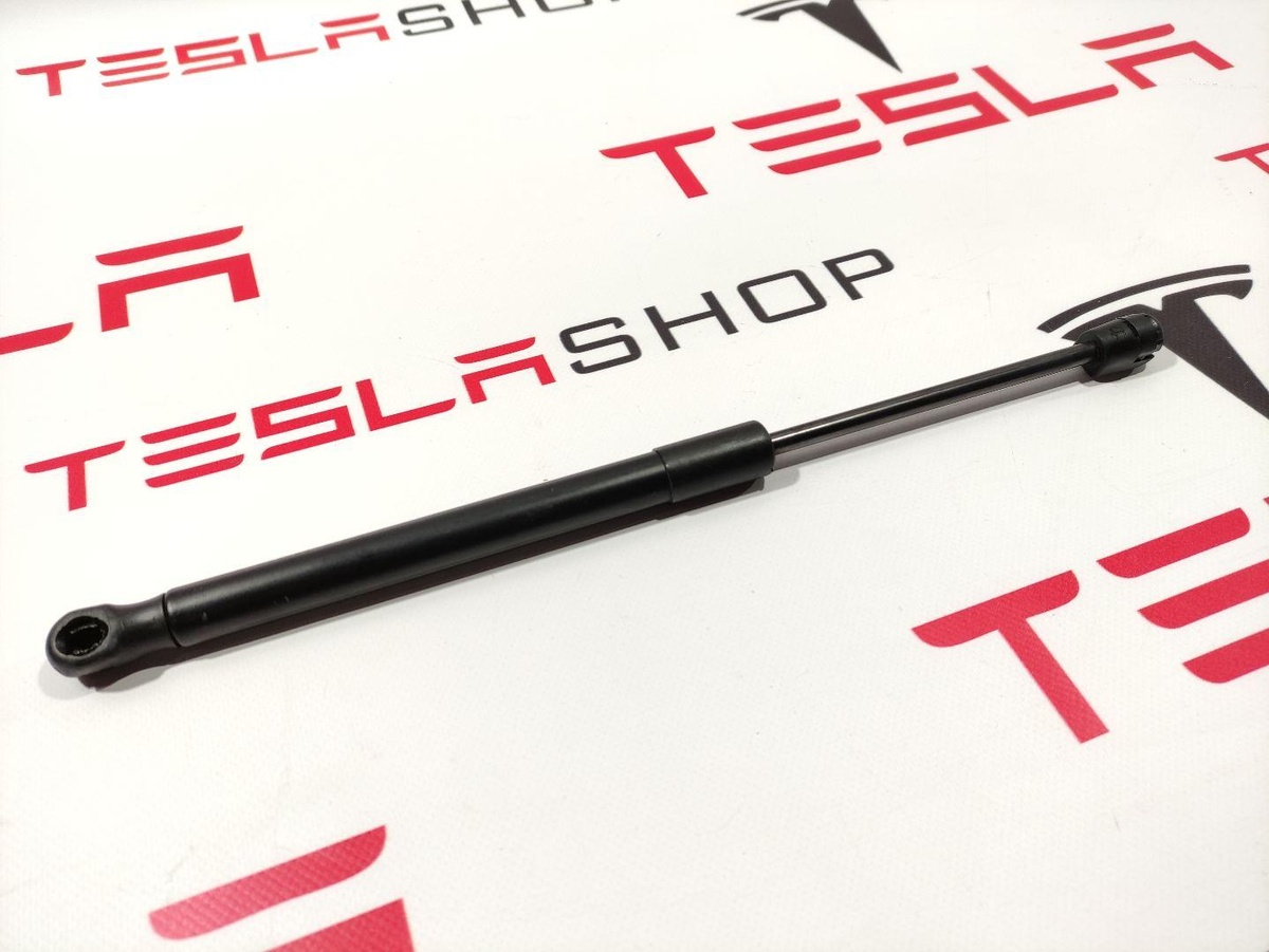 Амортизатор капота к Tesla Model 3 2020
