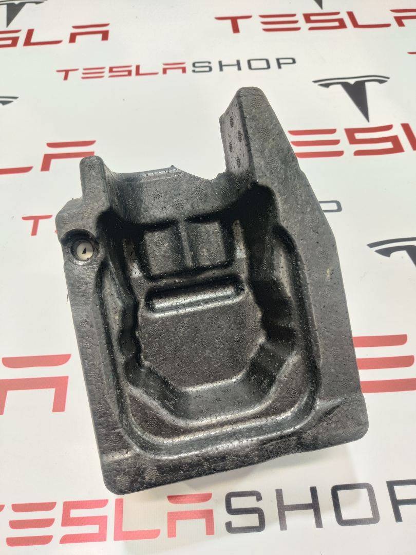 Сиденье переднее к Tesla Model S 2021