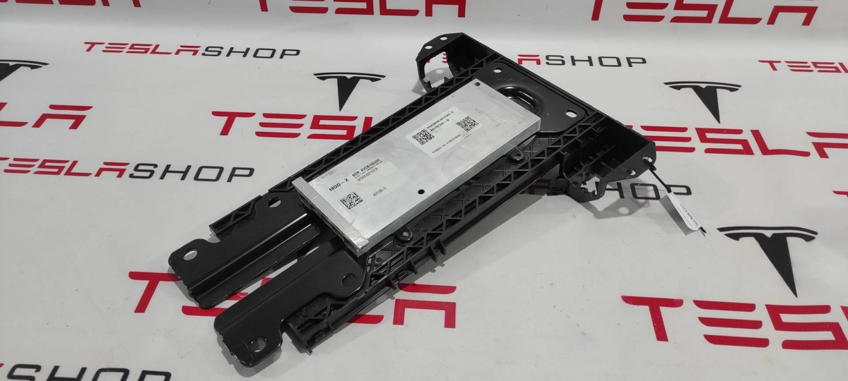 Салазки сиденья к Tesla Model X 2017