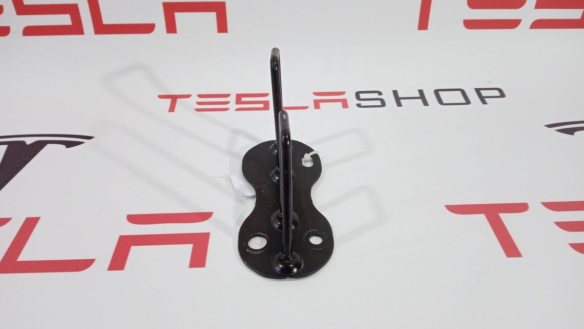 Петля двери к Tesla Model S 2014