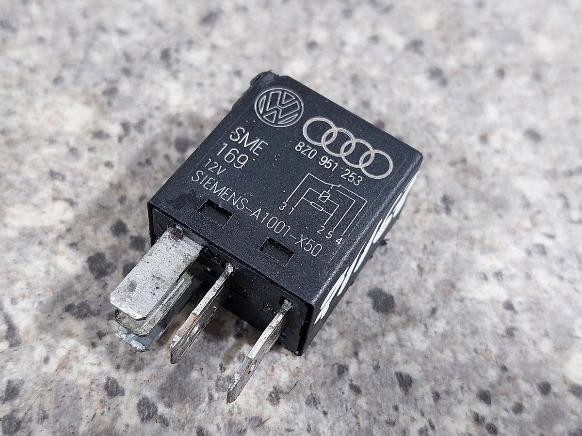 Реле (прочие) к Audi A4 2003