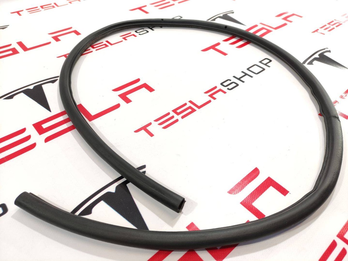 Уплотнитель к Tesla Model 3 2019