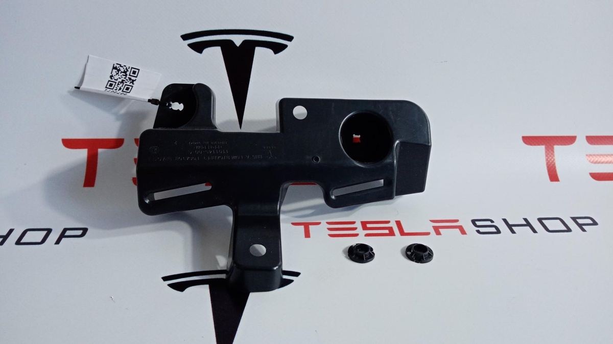 Кронштейн к Tesla Model 3 2019