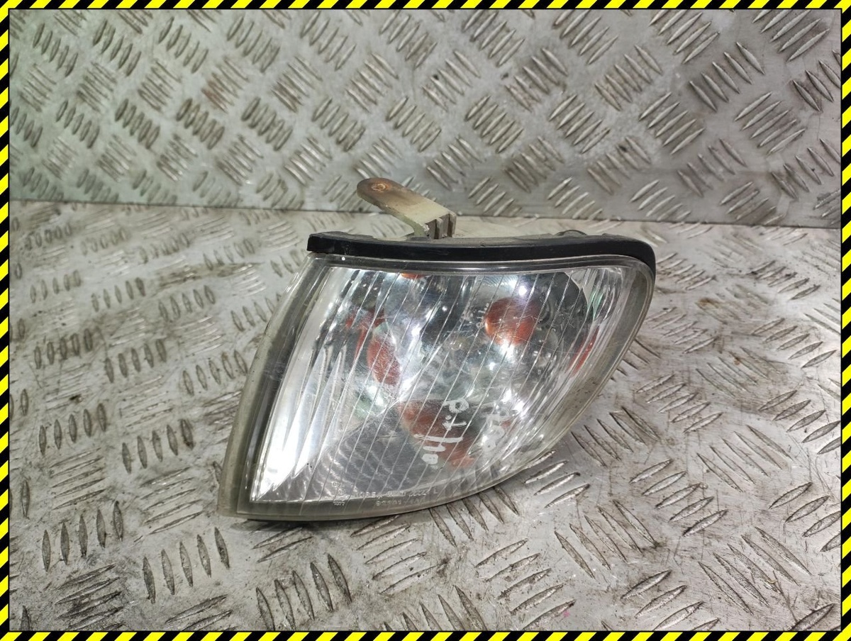 Поворотник левый к Hyundai H200 2002