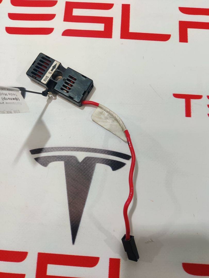 Антенна  к Tesla Model X 2019