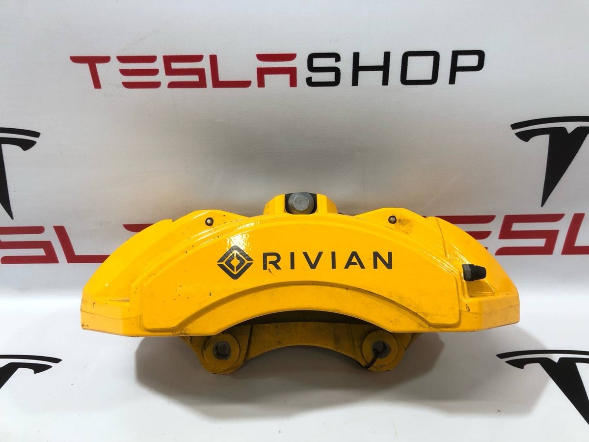 Суппорт передний правый к Rivian R1T 2022