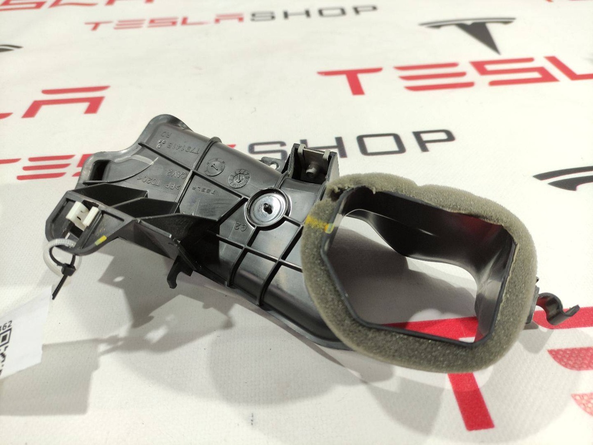 Воздухозаборник к Tesla Model 3 2019