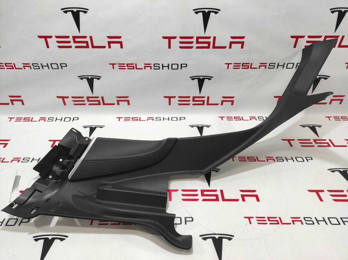 Обшивка багажника к Tesla Model S 2012