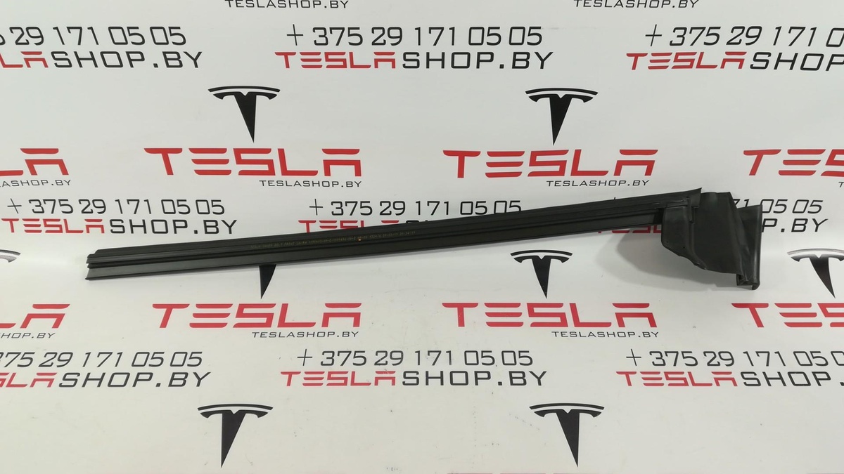 Уплотнитель к Tesla Model 3 2019