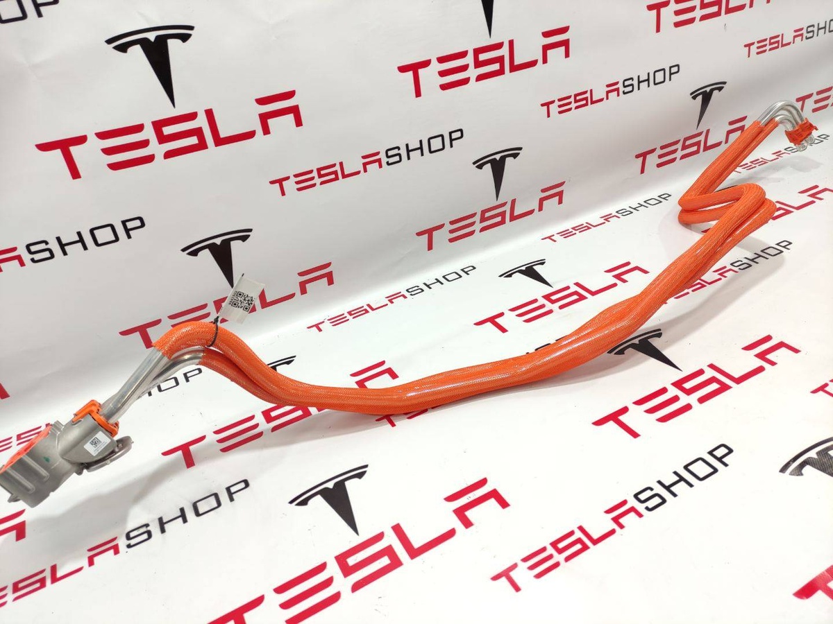 Порт зарядный к Tesla Model S 2022