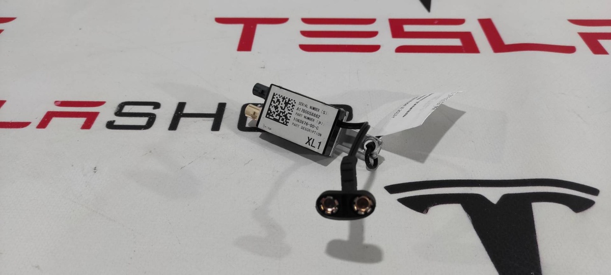 Усилитель антенны к Tesla Model X 2017
