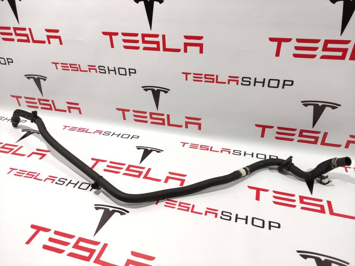 Патрубок к Tesla Model X 2017