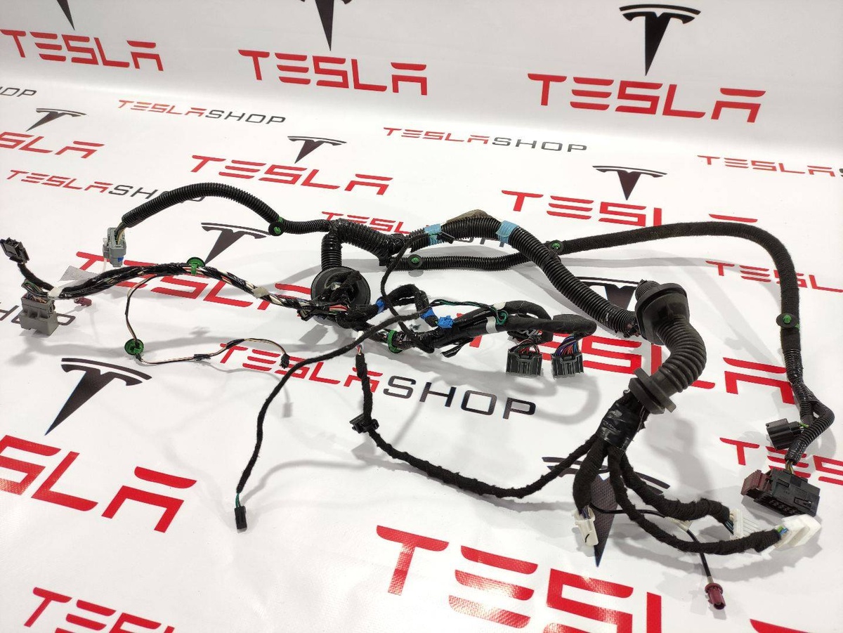 Проводка двери к Tesla Model S 2015