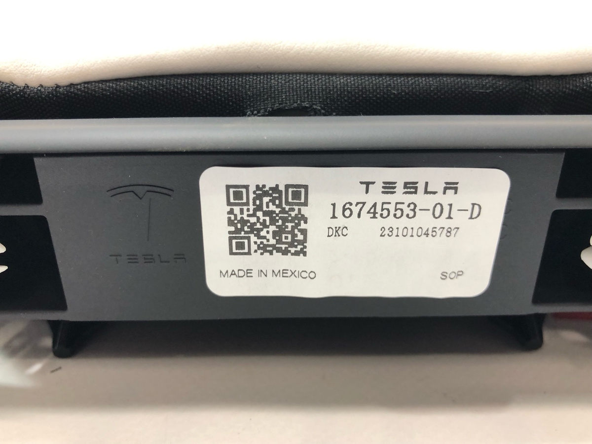 Крепление сиденья к Tesla Model S 2021