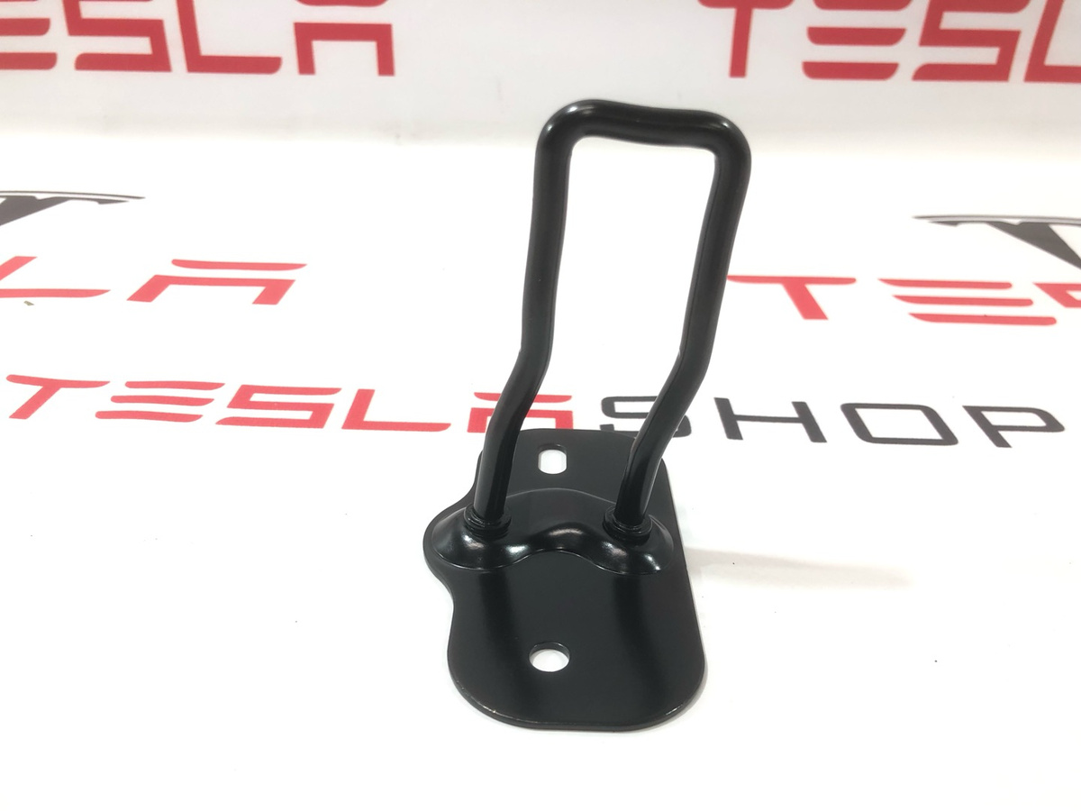 Петля двери к Tesla Model 3 2019