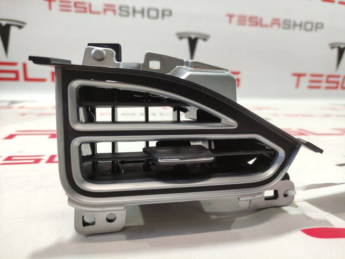 Воздуховод к Tesla Model X 2017