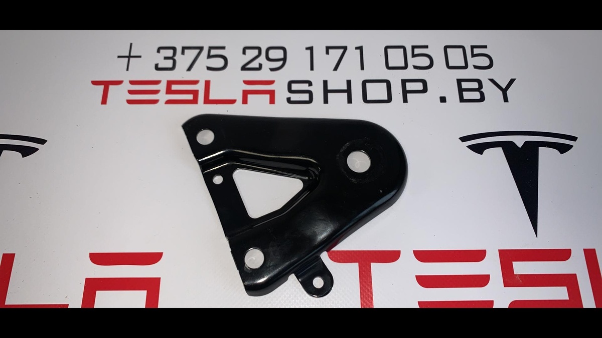 Кронштейн подрамника к Tesla Model 3 2019
