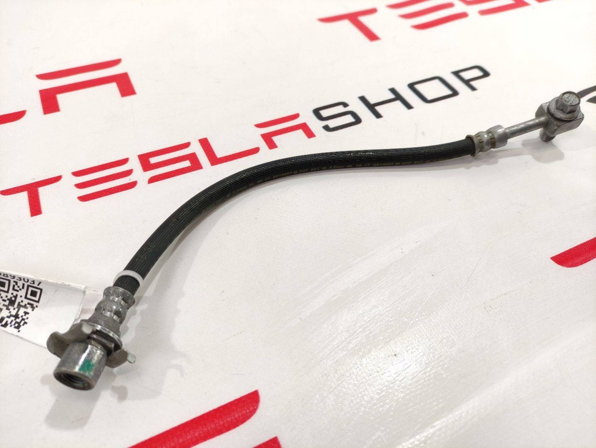Шланг тормозной к Tesla Model 3 2019