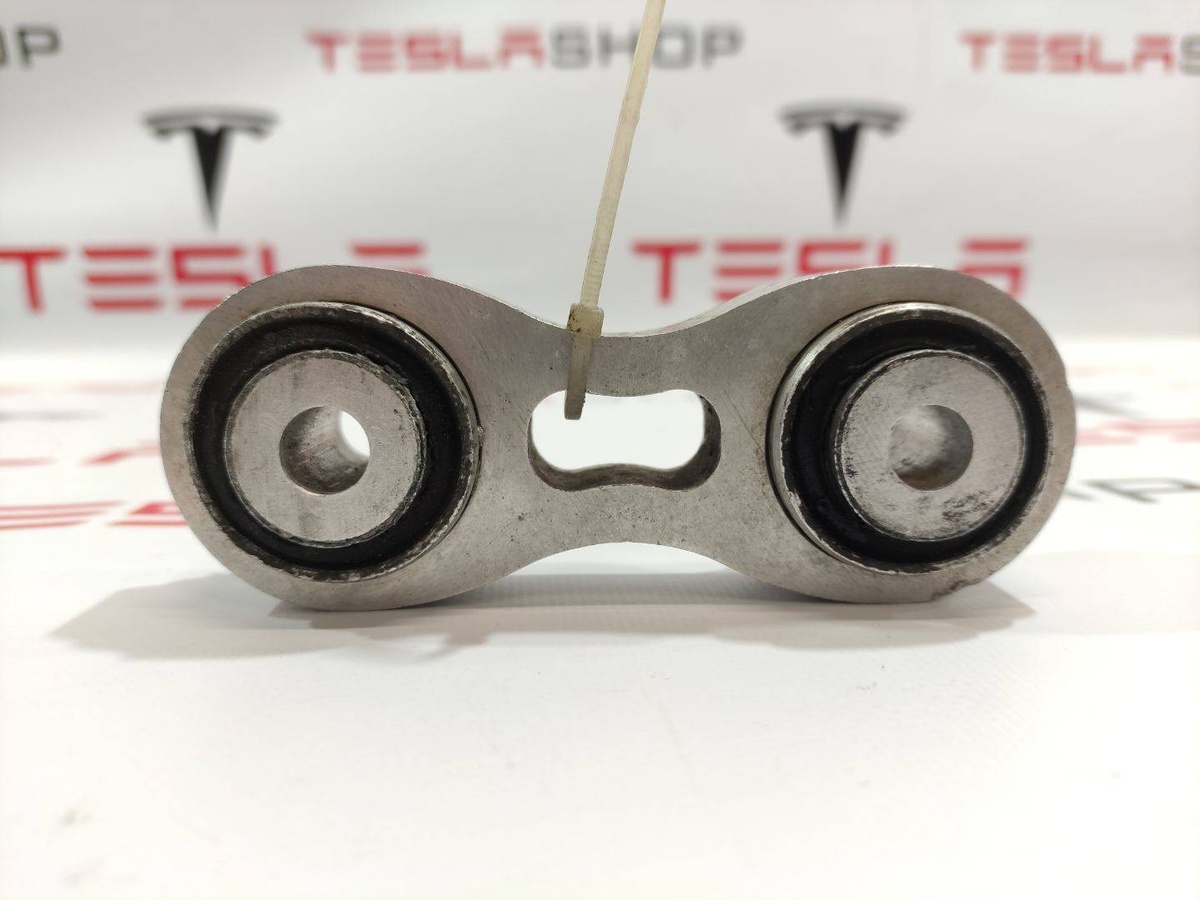 Рычаг задний к Tesla Model S 2016