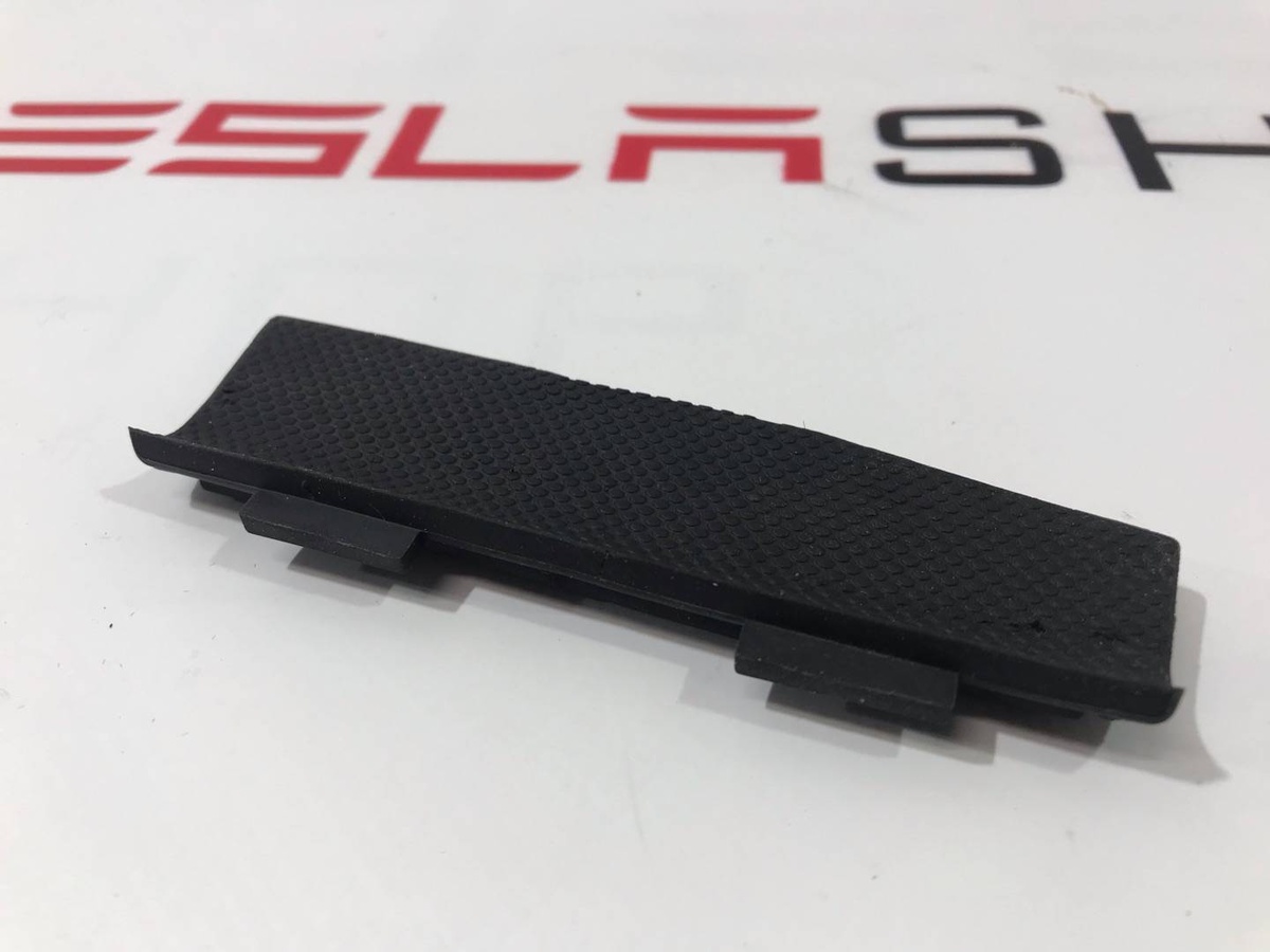 Заглушка к Tesla Model S 2015