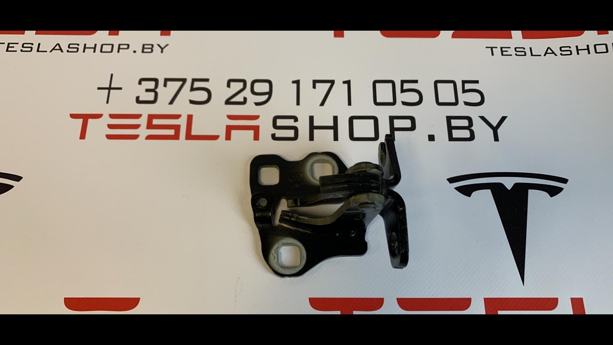 Петля двери к Tesla Model 3 2019