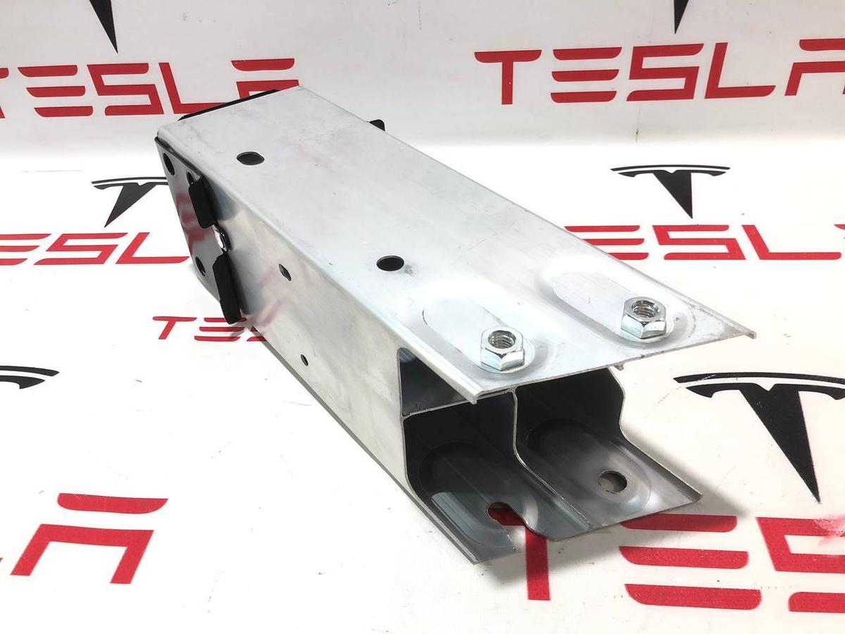 Лонжерон левый к Tesla Model 3 2021
