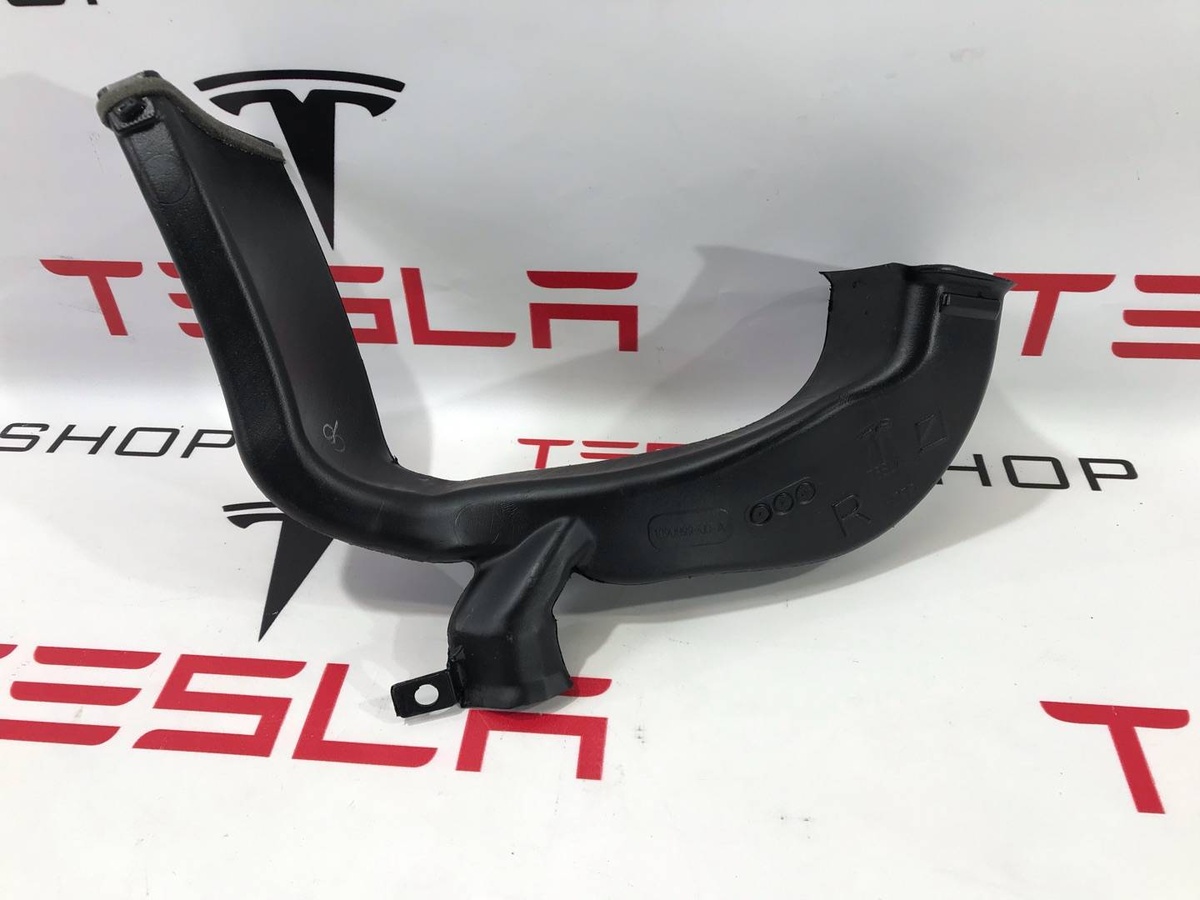 Воздуховод к Tesla Model X 2017