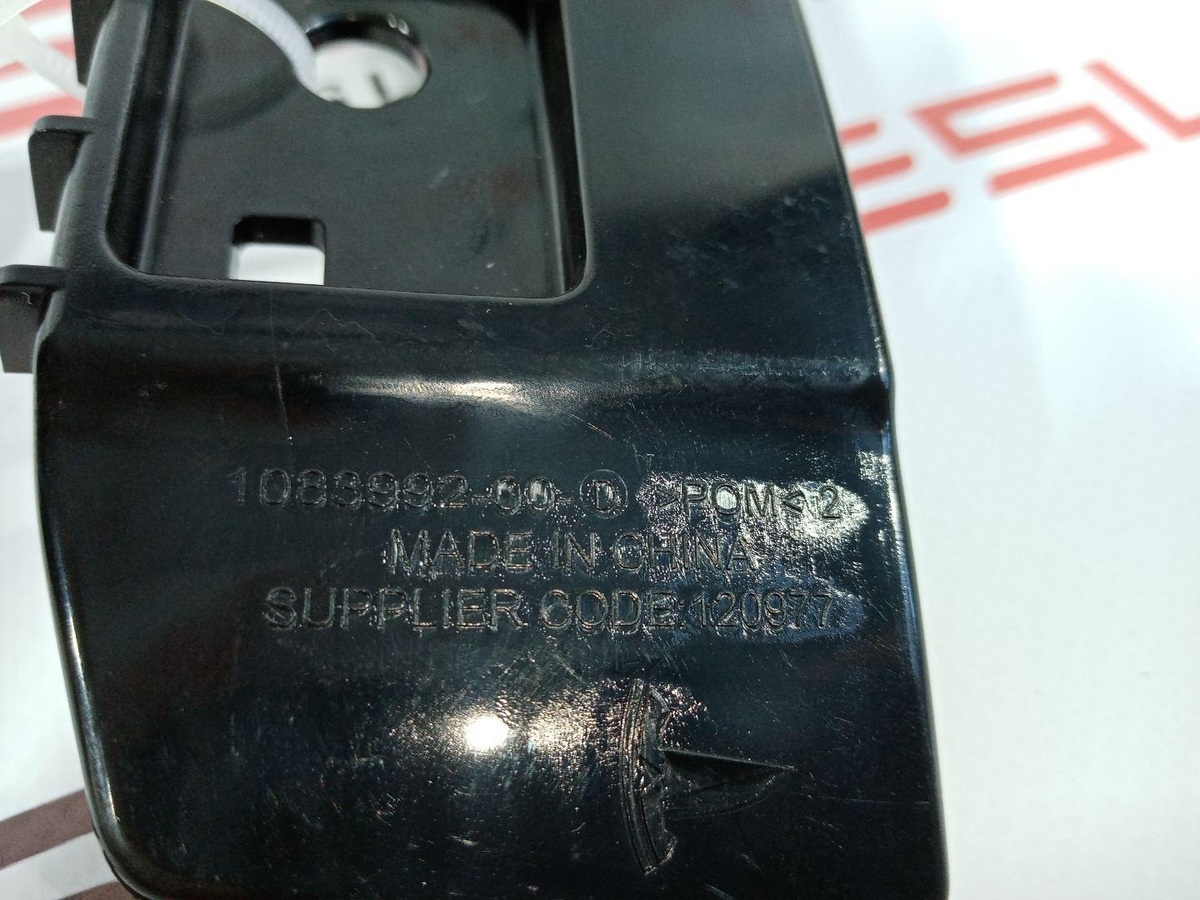 Кронштейн к Tesla Model 3 2021