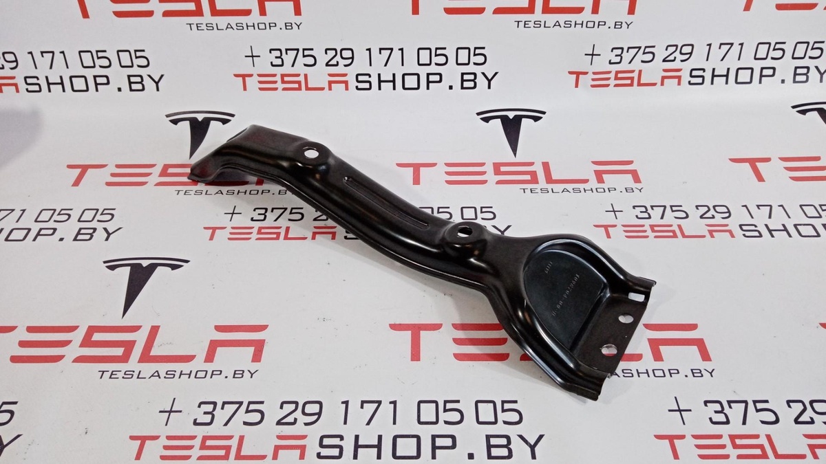 Прочая запчасть к Tesla Model 3 2019