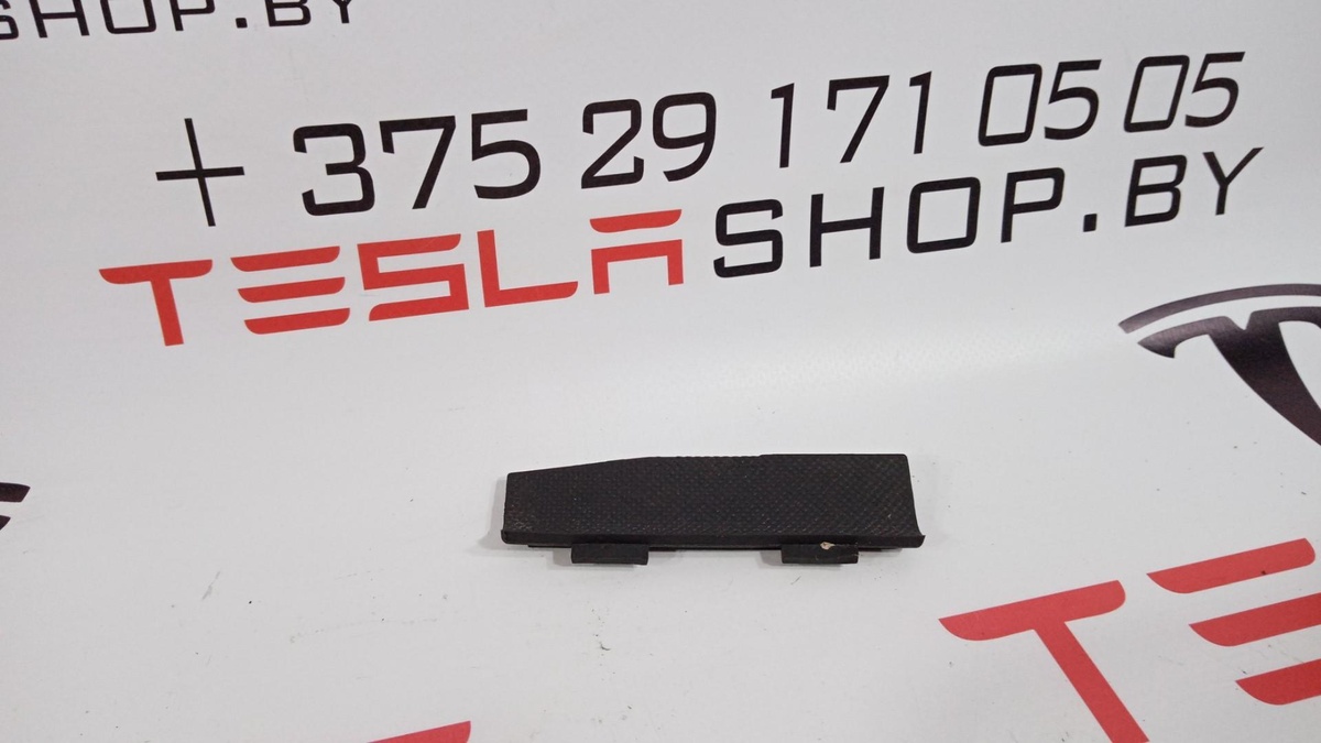 Заглушка к Tesla Model S 2015