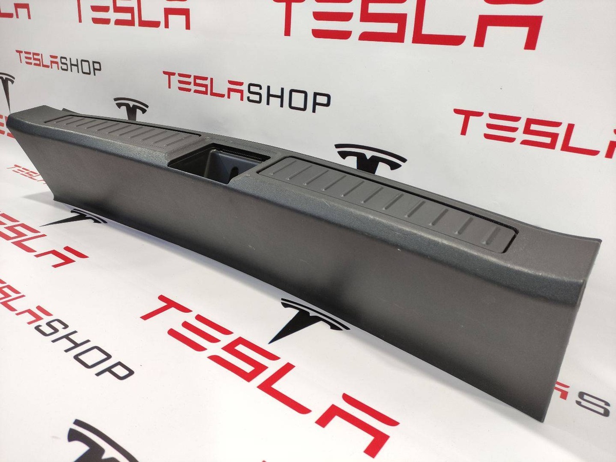 Пластик к Tesla Model S 2015