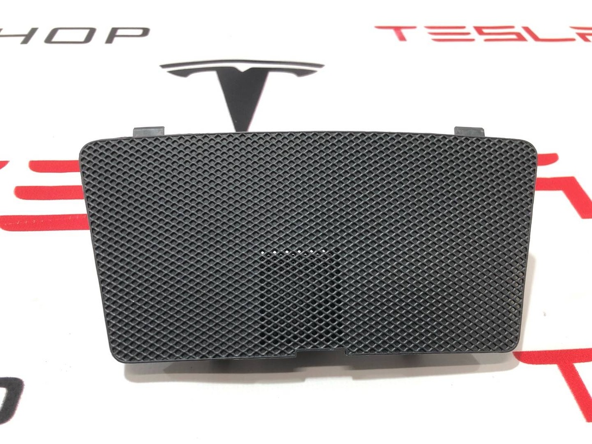 Монитор к Tesla Model Y 2021