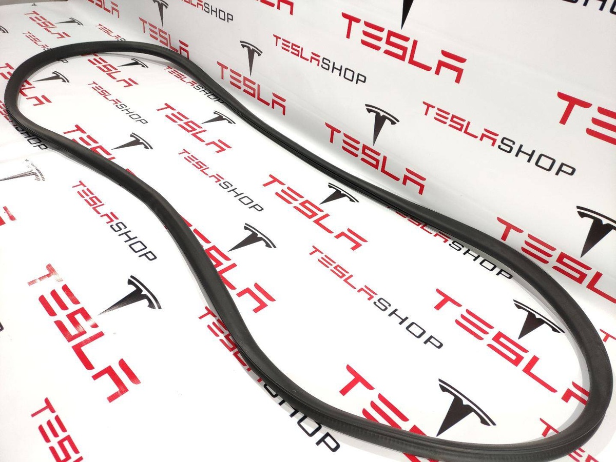 Уплотнитель багажника к Tesla Model S 2015