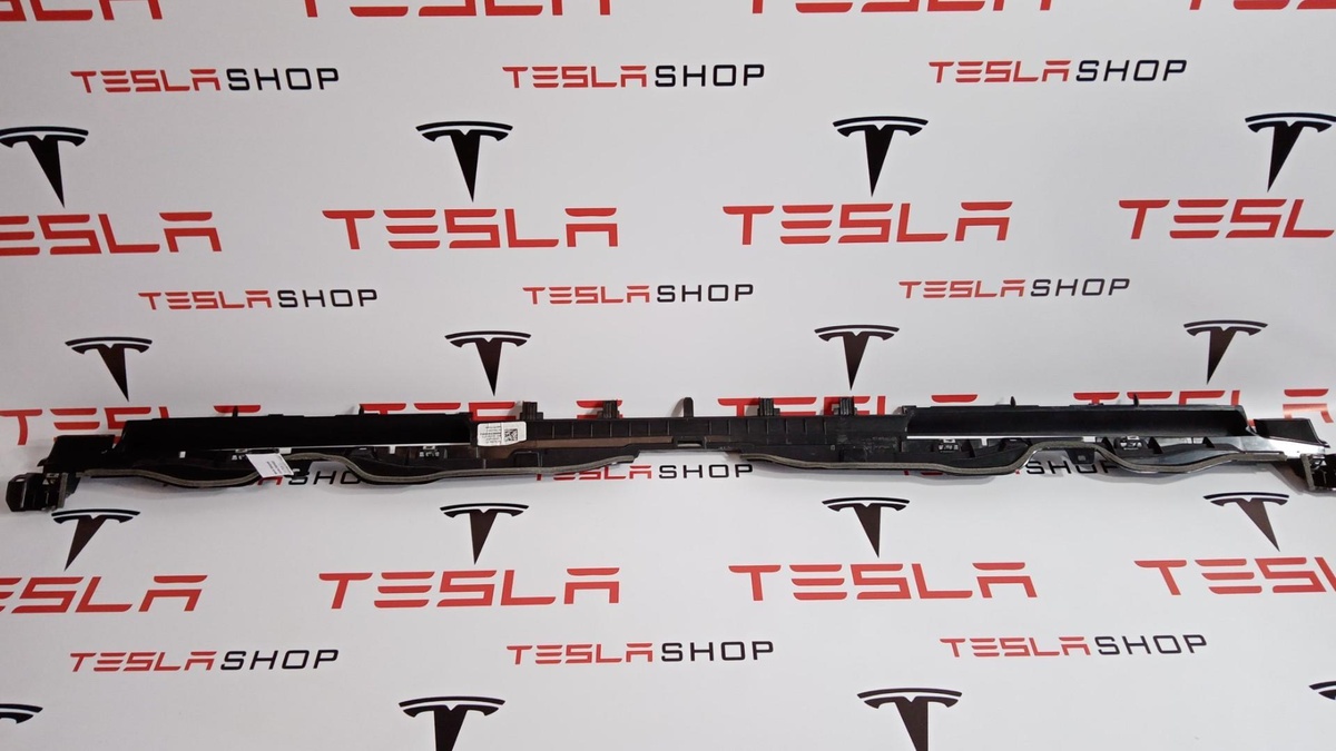 Кронштейн к Tesla Model 3 2019