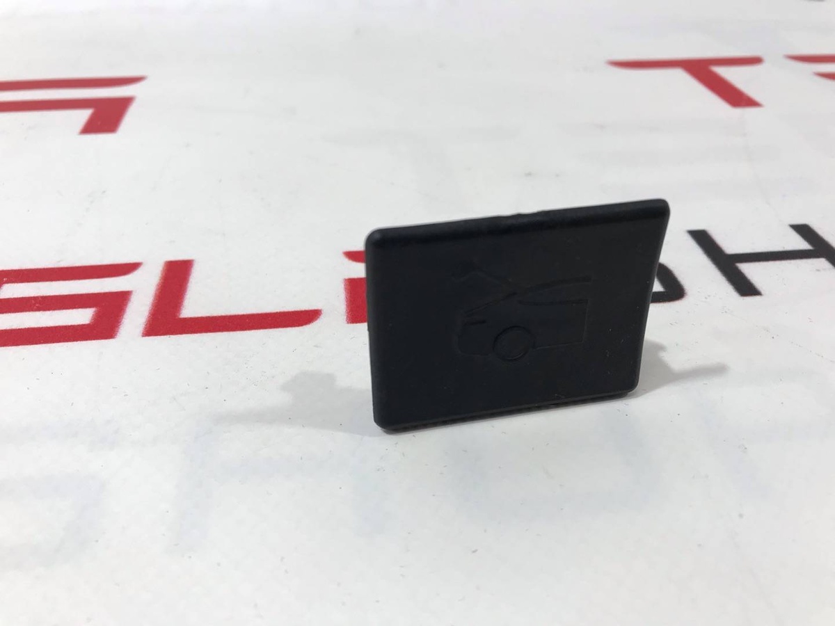 Заглушка к Tesla Model S 2016