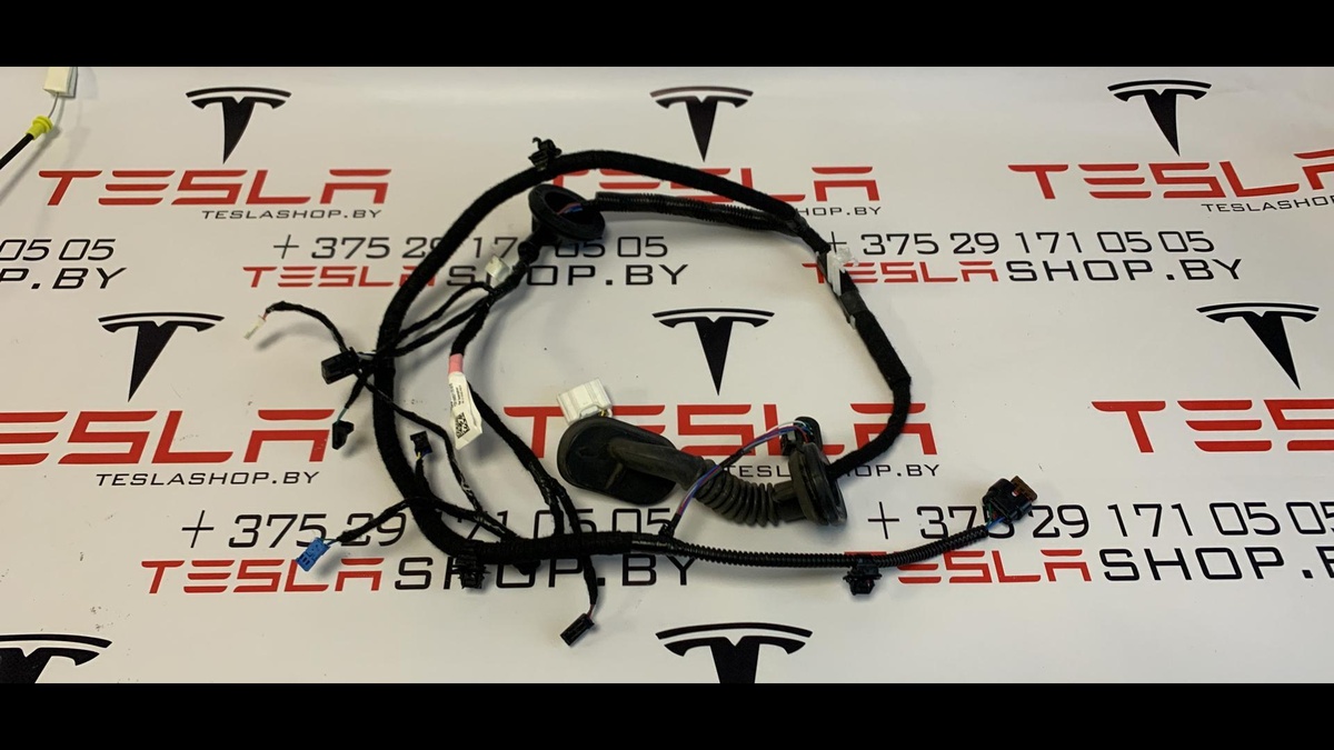 Проводка двери к Tesla Model 3 2019
