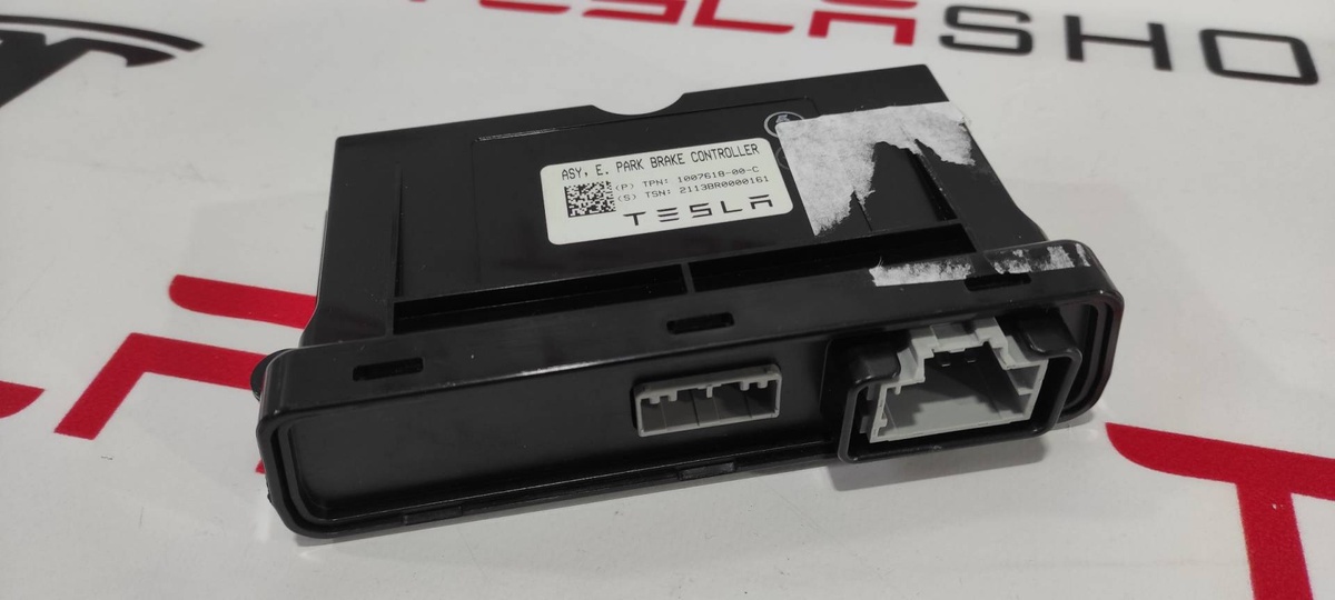 Электроручник к Tesla Model S 2015